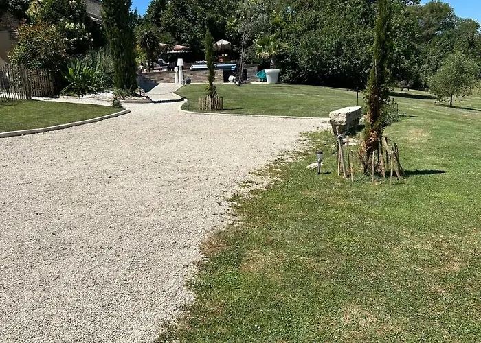 فندق مبيت وإفطار La L'eucalyptus Saint-Laurent-du-Bois